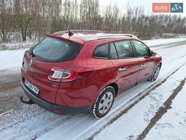 Красный Рено Меган, объемом двигателя 1.46 л и пробегом 252 тыс. км за 7800 $, фото 6 на Automoto.ua