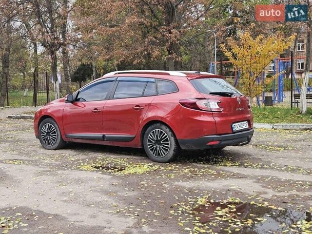 Красный Рено Меган, объемом двигателя 1.5 л и пробегом 295 тыс. км за 6500 $, фото 11 на Automoto.ua