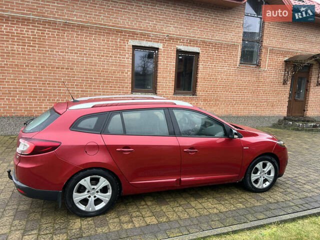 Красный Рено Меган, объемом двигателя 1.46 л и пробегом 220 тыс. км за 6350 $, фото 40 на Automoto.ua