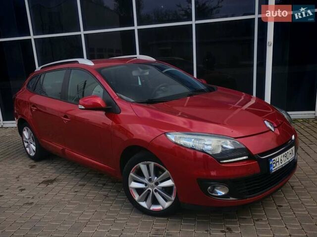 Красный Рено Меган, объемом двигателя 1.5 л и пробегом 244 тыс. км за 7199 $, фото 11 на Automoto.ua