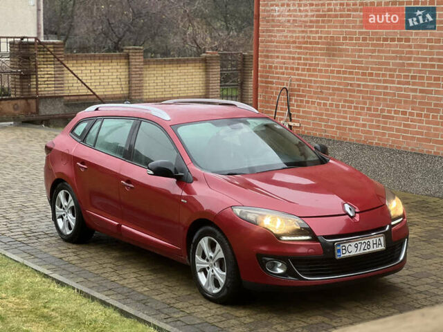 Красный Рено Меган, объемом двигателя 1.46 л и пробегом 220 тыс. км за 6350 $, фото 1 на Automoto.ua