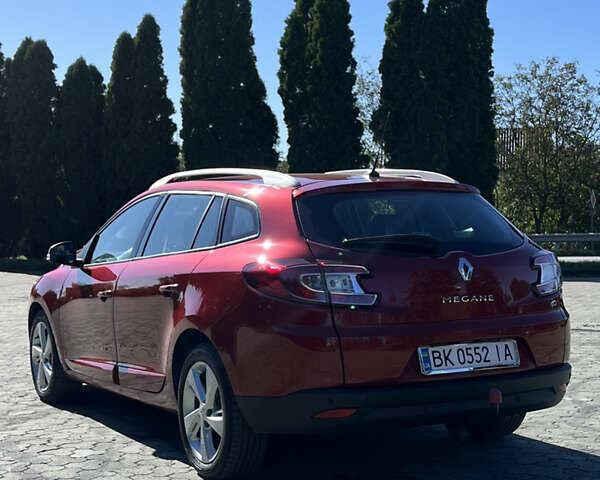 Червоний Рено Меган, об'ємом двигуна 1.46 л та пробігом 248 тис. км за 8100 $, фото 2 на Automoto.ua