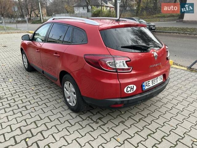 Красный Рено Меган, объемом двигателя 1.46 л и пробегом 224 тыс. км за 7000 $, фото 17 на Automoto.ua