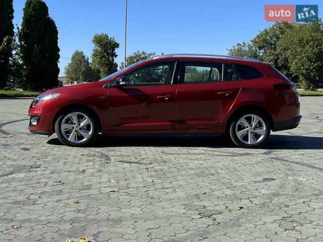 Червоний Рено Меган, об'ємом двигуна 1.46 л та пробігом 248 тис. км за 8100 $, фото 1 на Automoto.ua