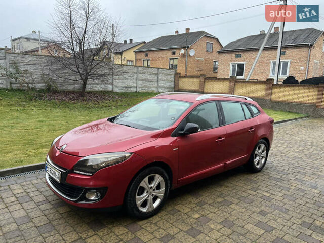 Красный Рено Меган, объемом двигателя 1.46 л и пробегом 220 тыс. км за 6350 $, фото 7 на Automoto.ua