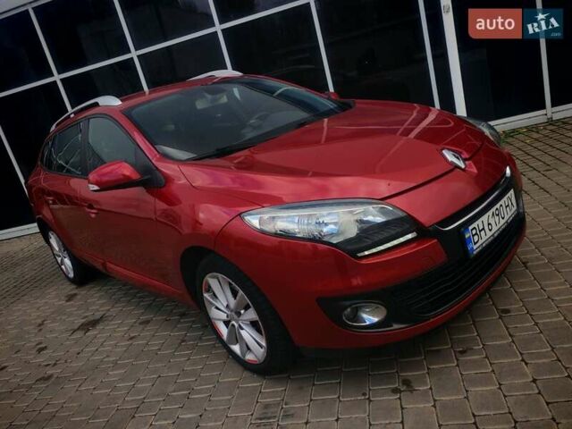 Красный Рено Меган, объемом двигателя 1.5 л и пробегом 244 тыс. км за 7199 $, фото 4 на Automoto.ua