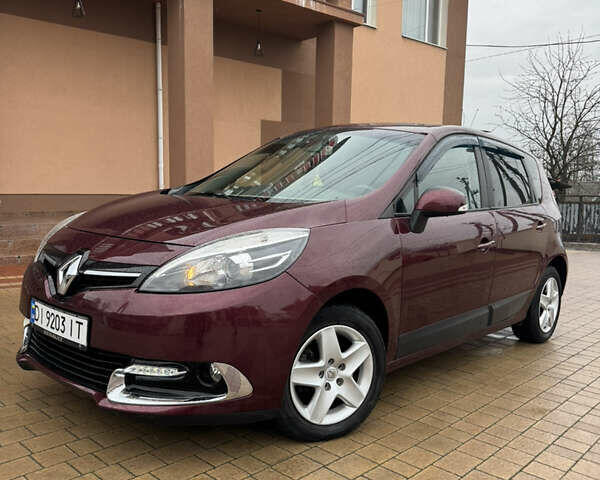 Красный Рено Меган, объемом двигателя 1.46 л и пробегом 281 тыс. км за 8000 $, фото 14 на Automoto.ua