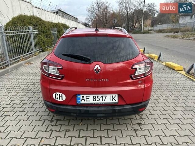 Красный Рено Меган, объемом двигателя 1.46 л и пробегом 224 тыс. км за 7000 $, фото 11 на Automoto.ua