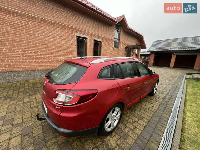 Красный Рено Меган, объемом двигателя 1.46 л и пробегом 220 тыс. км за 6350 $, фото 14 на Automoto.ua