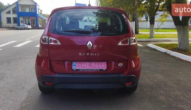 Червоний Рено Меган, об'ємом двигуна 1.6 л та пробігом 120 тис. км за 8300 $, фото 3 на Automoto.ua