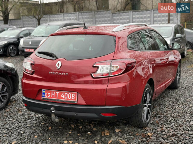 Красный Рено Меган, объемом двигателя 1.5 л и пробегом 219 тыс. км за 8900 $, фото 8 на Automoto.ua