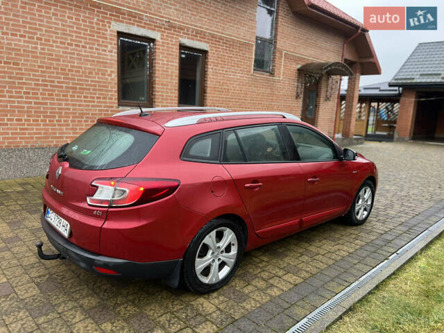 Красный Рено Меган, объемом двигателя 1.46 л и пробегом 220 тыс. км за 6350 $, фото 41 на Automoto.ua