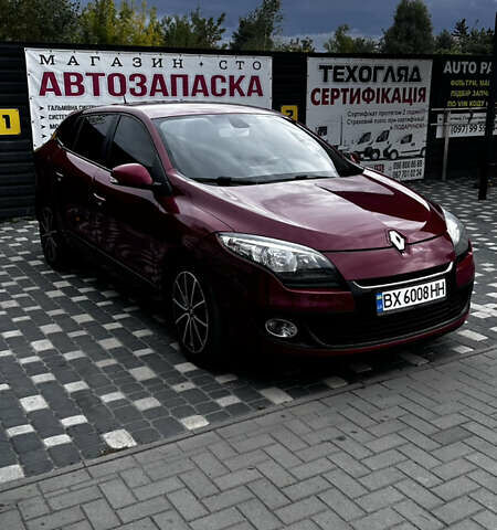 Красный Рено Меган, объемом двигателя 1.46 л и пробегом 263 тыс. км за 8300 $, фото 17 на Automoto.ua