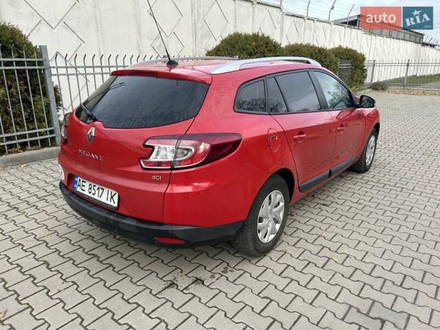 Красный Рено Меган, объемом двигателя 1.46 л и пробегом 224 тыс. км за 7000 $, фото 15 на Automoto.ua
