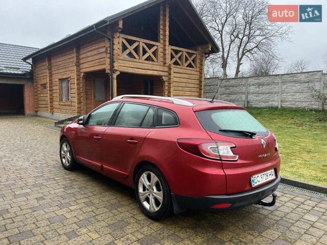 Красный Рено Меган, объемом двигателя 1.46 л и пробегом 220 тыс. км за 6350 $, фото 13 на Automoto.ua