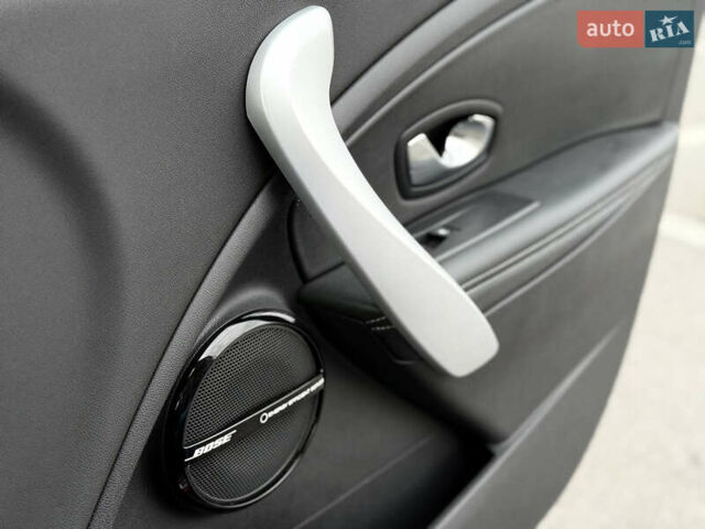 Червоний Рено Меган, об'ємом двигуна 1.5 л та пробігом 197 тис. км за 9200 $, фото 22 на Automoto.ua