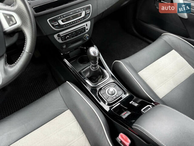 Червоний Рено Меган, об'ємом двигуна 1.5 л та пробігом 197 тис. км за 9200 $, фото 30 на Automoto.ua