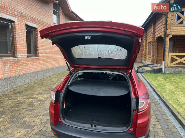 Красный Рено Меган, объемом двигателя 1.46 л и пробегом 220 тыс. км за 6350 $, фото 22 на Automoto.ua