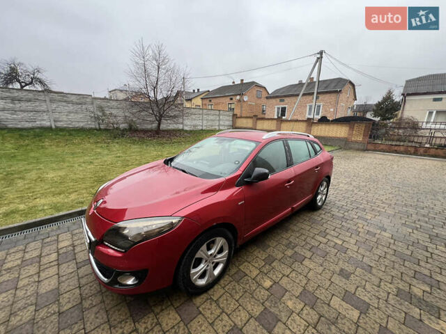 Красный Рено Меган, объемом двигателя 1.46 л и пробегом 220 тыс. км за 6350 $, фото 19 на Automoto.ua