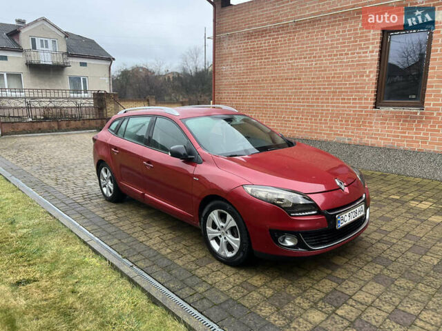 Красный Рено Меган, объемом двигателя 1.46 л и пробегом 220 тыс. км за 6350 $, фото 10 на Automoto.ua