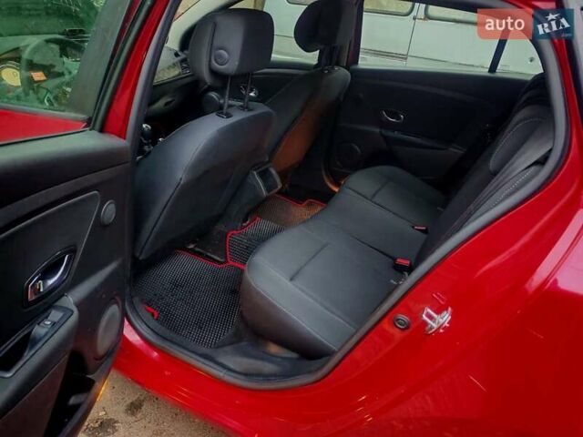 Красный Рено Меган, объемом двигателя 1.5 л и пробегом 244 тыс. км за 7199 $, фото 25 на Automoto.ua