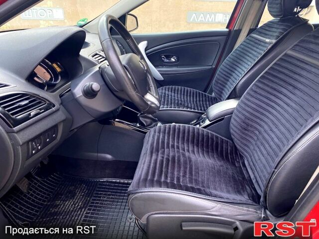 Червоний Рено Меган, об'ємом двигуна 1.5 л та пробігом 186 тис. км за 7500 $, фото 9 на Automoto.ua