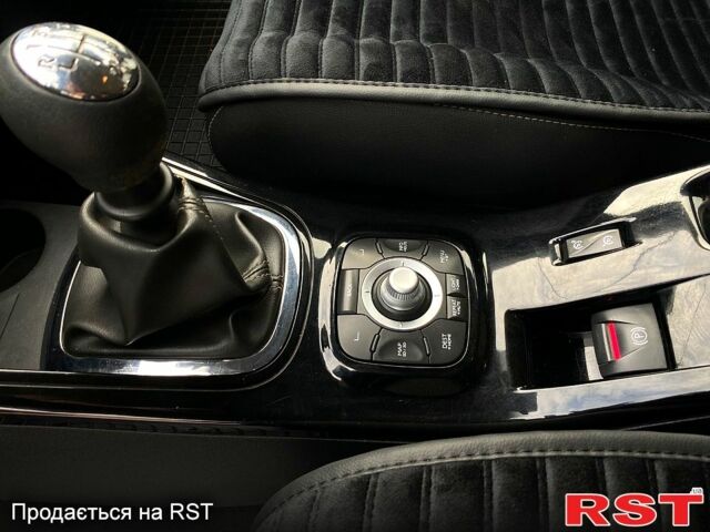 Червоний Рено Меган, об'ємом двигуна 1.5 л та пробігом 186 тис. км за 7500 $, фото 12 на Automoto.ua