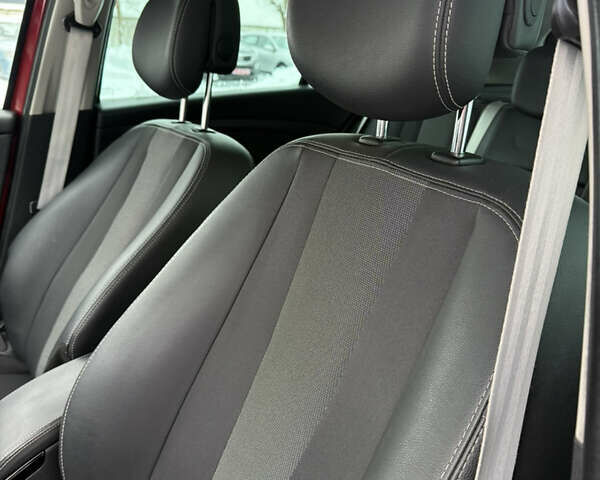 Красный Рено Меган, объемом двигателя 1.5 л и пробегом 219 тыс. км за 8499 $, фото 20 на Automoto.ua