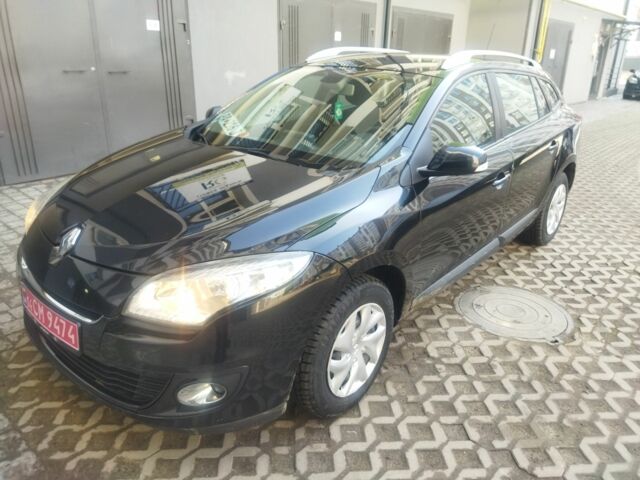 Червоний Рено Меган, об'ємом двигуна 1.5 л та пробігом 280 тис. км за 7699 $, фото 2 на Automoto.ua