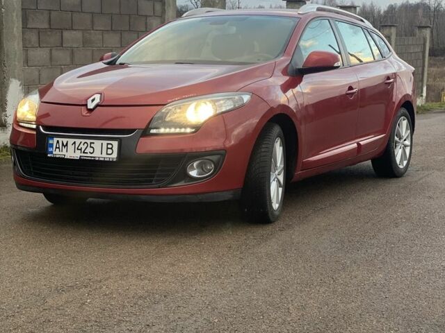 Красный Рено Меган, объемом двигателя 1.5 л и пробегом 285 тыс. км за 7700 $, фото 1 на Automoto.ua