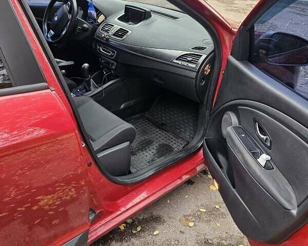 Красный Рено Меган, объемом двигателя 1.5 л и пробегом 295 тыс. км за 6500 $, фото 16 на Automoto.ua