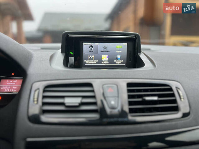 Красный Рено Меган, объемом двигателя 1.46 л и пробегом 220 тыс. км за 6350 $, фото 27 на Automoto.ua