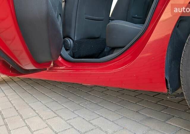 Красный Рено Меган, объемом двигателя 1.46 л и пробегом 187 тыс. км за 9500 $, фото 16 на Automoto.ua