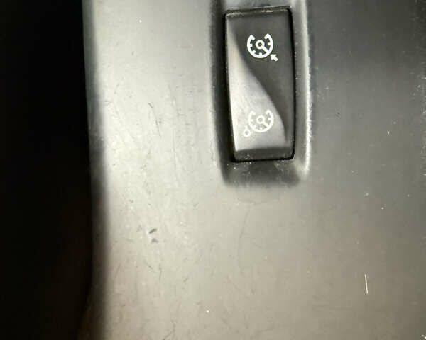 Красный Рено Меган, объемом двигателя 1.46 л и пробегом 181 тыс. км за 6800 $, фото 15 на Automoto.ua