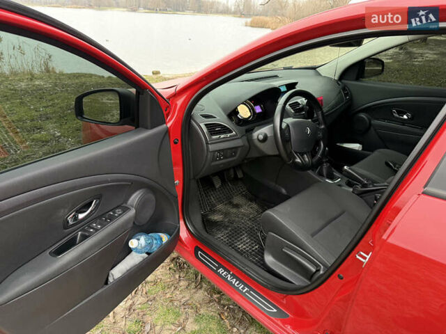 Червоний Рено Меган, об'ємом двигуна 1.46 л та пробігом 183 тис. км за 8900 $, фото 13 на Automoto.ua