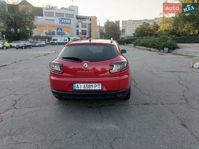 Красный Рено Меган, объемом двигателя 1.5 л и пробегом 267 тыс. км за 7300 $, фото 4 на Automoto.ua