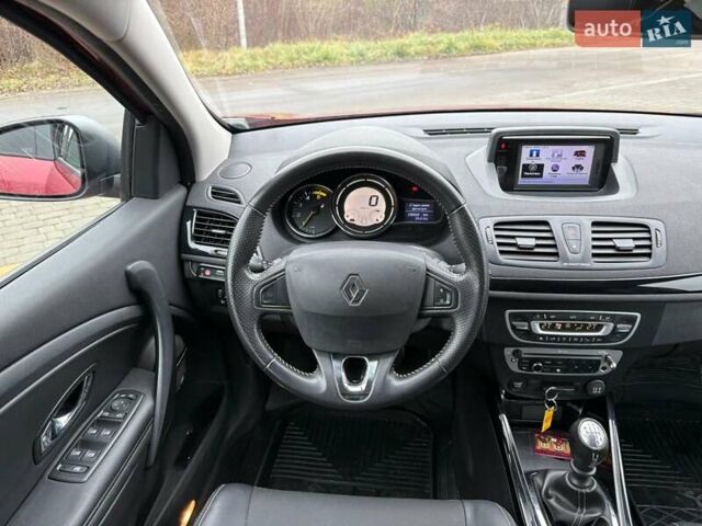 Червоний Рено Меган, об'ємом двигуна 1.46 л та пробігом 248 тис. км за 8350 $, фото 23 на Automoto.ua