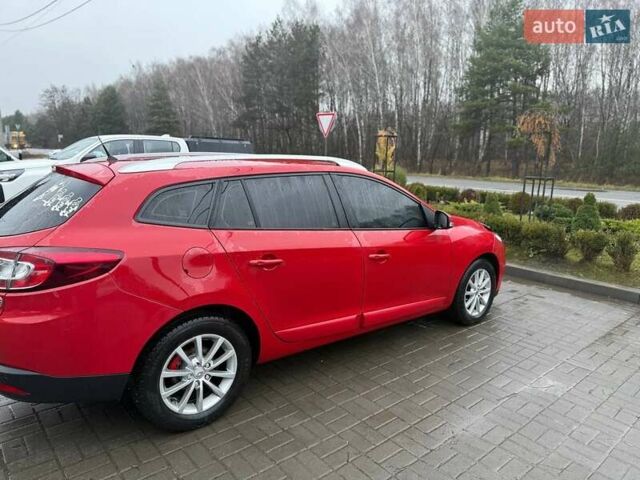Червоний Рено Меган, об'ємом двигуна 1.46 л та пробігом 197 тис. км за 7500 $, фото 2 на Automoto.ua