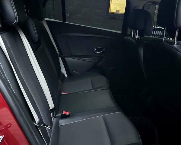 Красный Рено Меган, объемом двигателя 1.5 л и пробегом 257 тыс. км за 8500 $, фото 15 на Automoto.ua