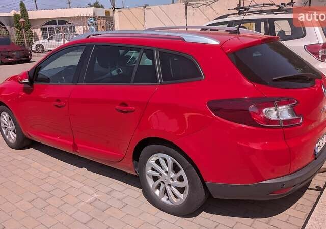 Красный Рено Меган, объемом двигателя 1.46 л и пробегом 187 тыс. км за 9500 $, фото 7 на Automoto.ua