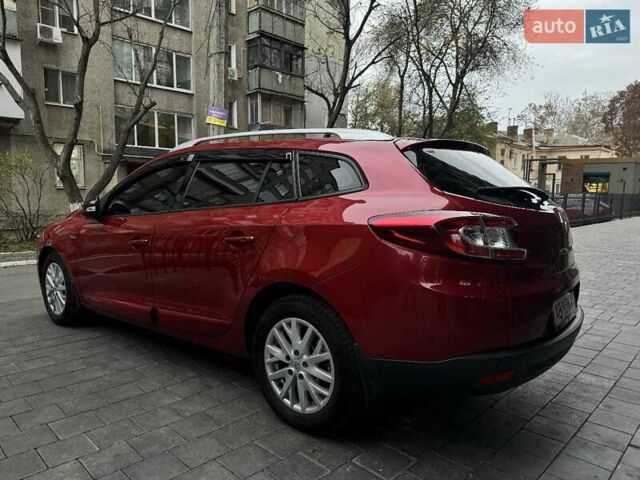 Красный Рено Меган, объемом двигателя 1.5 л и пробегом 257 тыс. км за 8500 $, фото 9 на Automoto.ua
