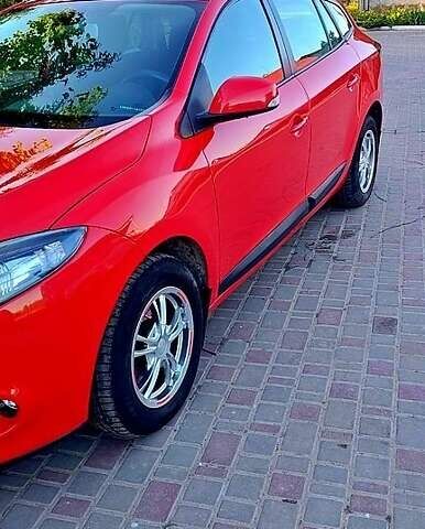 Червоний Рено Меган, об'ємом двигуна 1.5 л та пробігом 97 тис. км за 8850 $, фото 1 на Automoto.ua