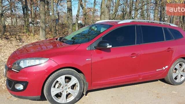 Красный Рено Меган, объемом двигателя 1.46 л и пробегом 290 тыс. км за 7500 $, фото 1 на Automoto.ua