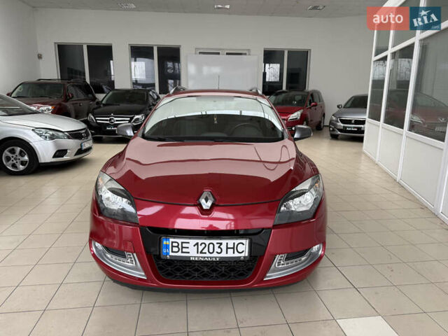 Красный Рено Меган, объемом двигателя 1.46 л и пробегом 181 тыс. км за 6800 $, фото 16 на Automoto.ua