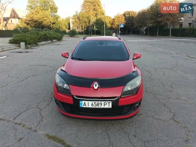 Красный Рено Меган, объемом двигателя 1.5 л и пробегом 267 тыс. км за 7300 $, фото 5 на Automoto.ua