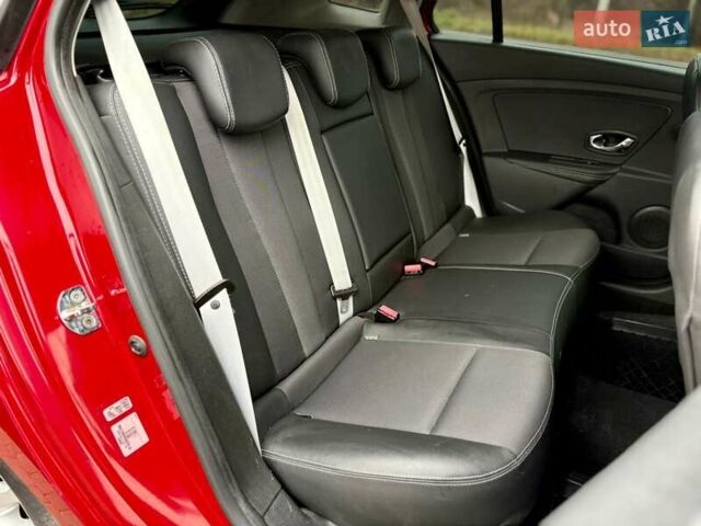 Червоний Рено Меган, об'ємом двигуна 1.46 л та пробігом 248 тис. км за 8350 $, фото 19 на Automoto.ua