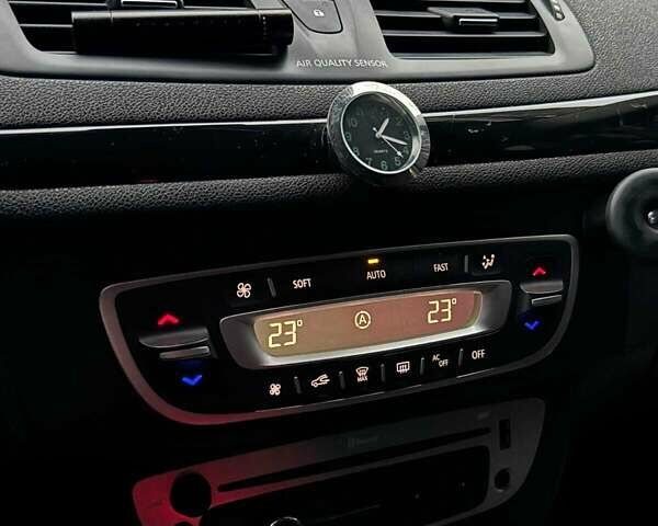 Красный Рено Меган, объемом двигателя 1.5 л и пробегом 257 тыс. км за 8500 $, фото 10 на Automoto.ua