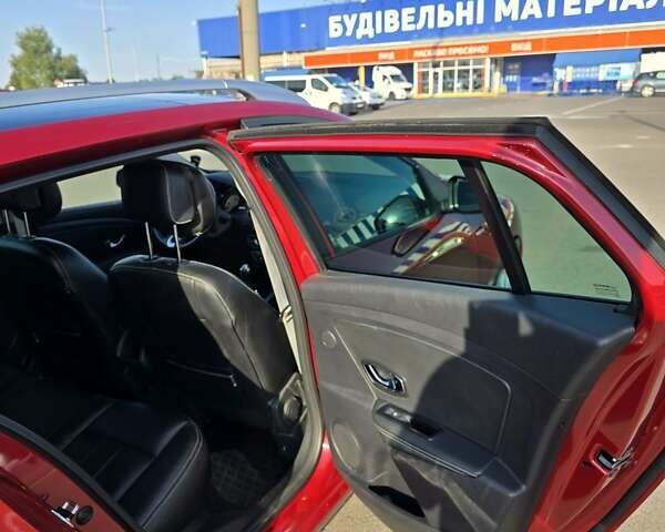 Красный Рено Меган, объемом двигателя 1.46 л и пробегом 204 тыс. км за 10000 $, фото 11 на Automoto.ua