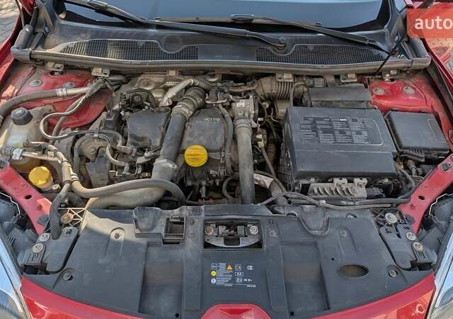 Красный Рено Меган, объемом двигателя 1.46 л и пробегом 187 тыс. км за 9500 $, фото 25 на Automoto.ua