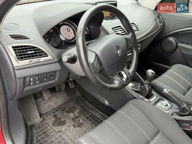 Червоний Рено Меган, об'ємом двигуна 1.5 л та пробігом 160 тис. км за 8800 $, фото 40 на Automoto.ua